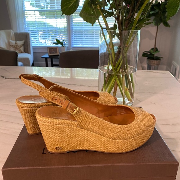 Tory Burch Wedge Sandal with Open Toe - Picture 2 of 6